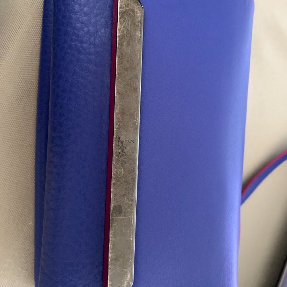 CHRISTIAN LOUBOUTIN - SMALL CALF PARIS ROUGISSISME - PERVENCHE CROSSBODY/CLUTCH/ - Picture 10 of 10